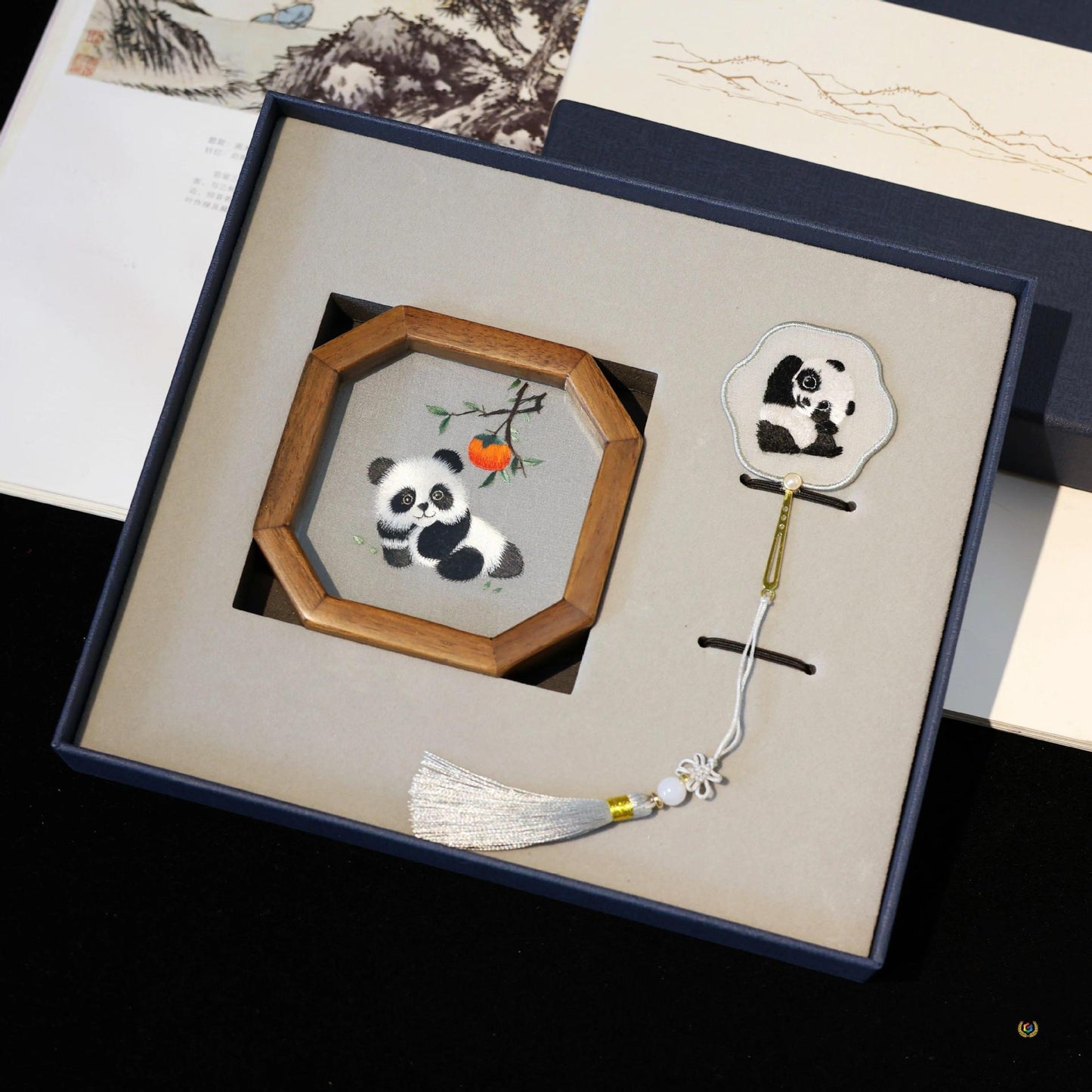 蘇繡手工雙面刺繡書簽胡桃木擺件中國風特色伴手禮