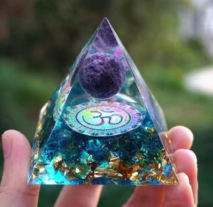 天然水晶碎石氣色脈輪能量塔冥想金字塔辦公室擺件