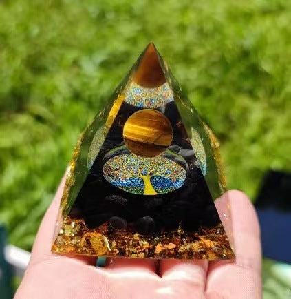 天然水晶碎石氣色脈輪能量塔冥想金字塔辦公室擺件